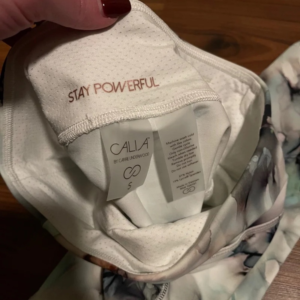 calia by carrie underwood leggings - Picture 8 of 10
